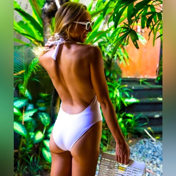 NEW! Kenny Flowers The Santorini Gold Zipper One Piece Swimsuit White SZ S, M, L - Picture 4 of 16